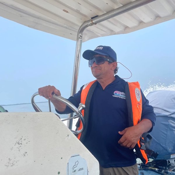 Capitán Mario Meléndez · Golfo Travel